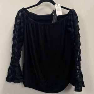 Lace-Flare Sleeve Blouse
